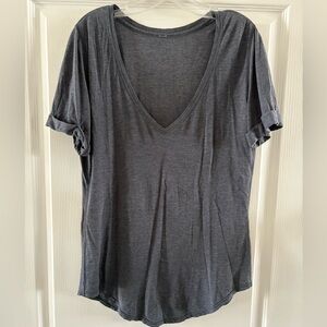Lululemon Love Tee Women’s V-Neck Short Sleeve Top - Gray